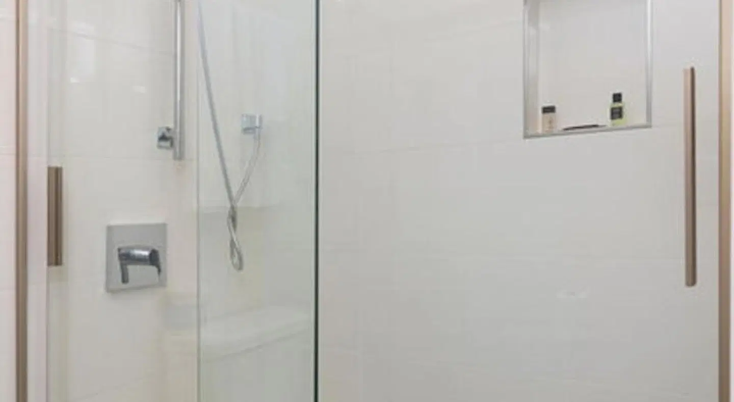 The Sands of La Jolla Badezimmer