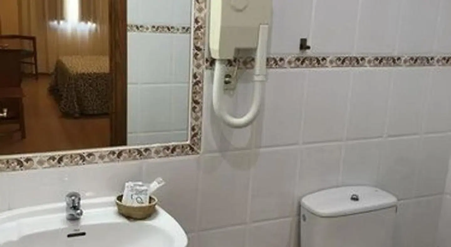 Hostal Santo Tomé Badezimmer