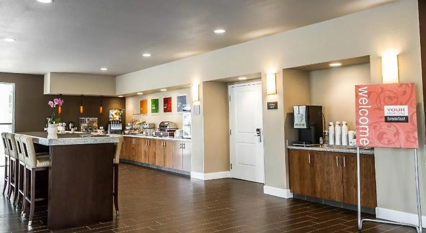 Comfort Suites Woodland - Sacramento Airport Restaurant