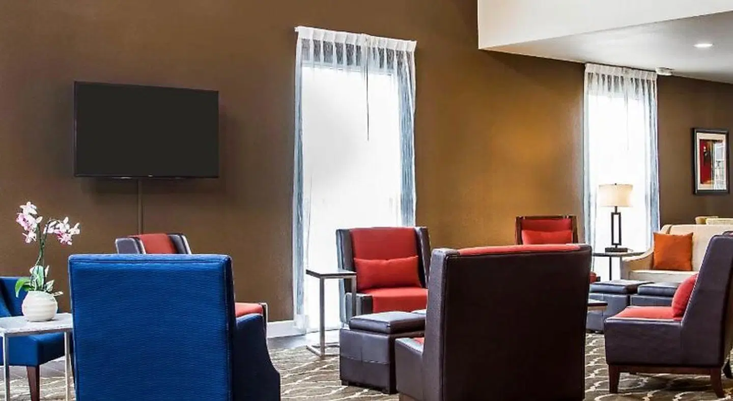 Comfort Suites Woodland - Sacramento Airport LOUNGE_LOBBY