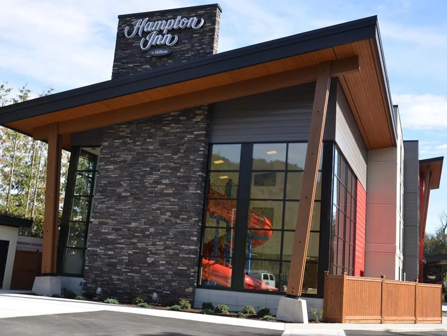 Hampton Inn by Hilton Chilliwack EXTERIOR