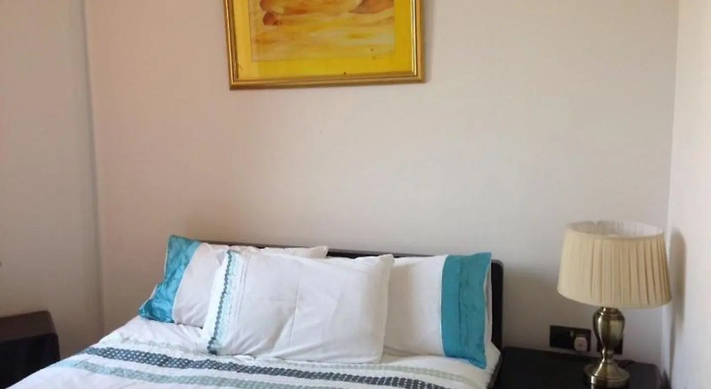 Hestia Travel London ROOM_EXAMPLE