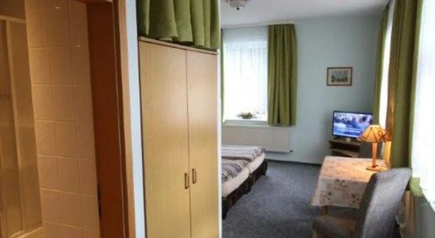 Goerke ROOM_EXAMPLE