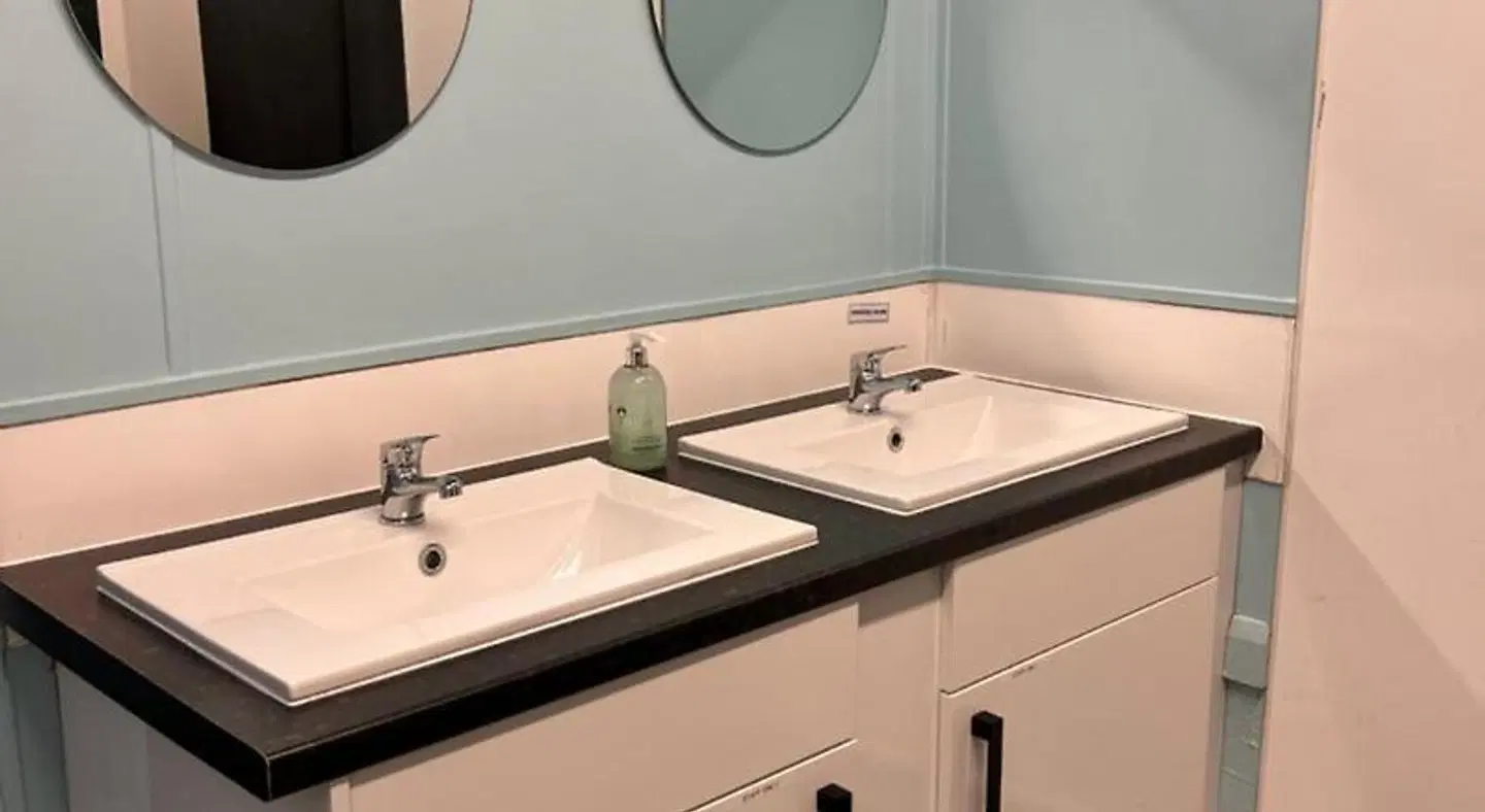 Bath Backpackers Hostel Badezimmer