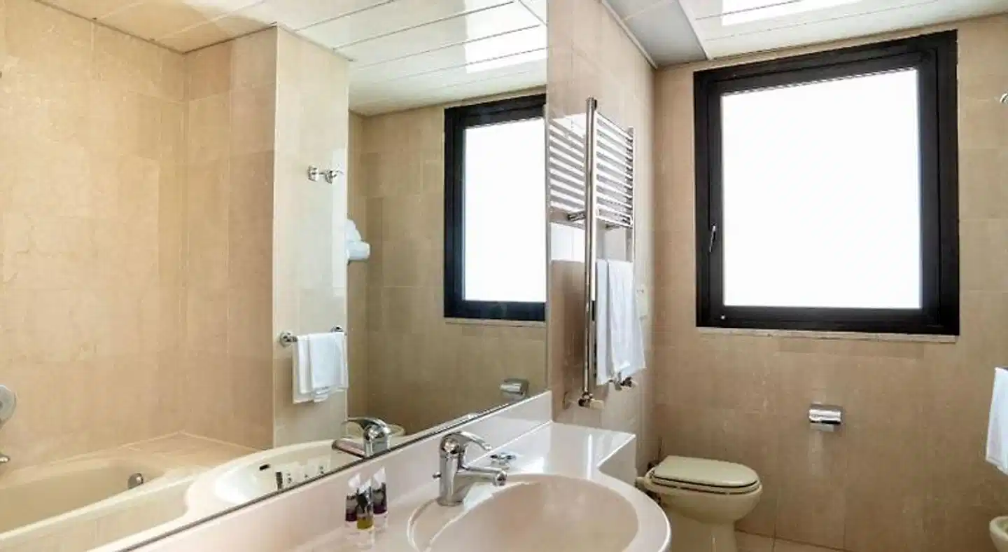 Mercure Delfino Taranto Badezimmer