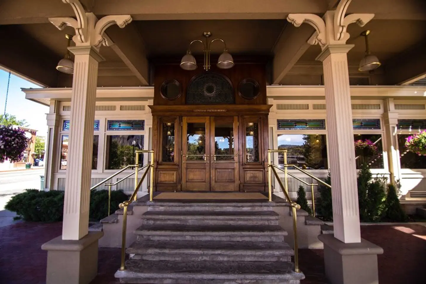 General Palmer Hotel EXTERIOR