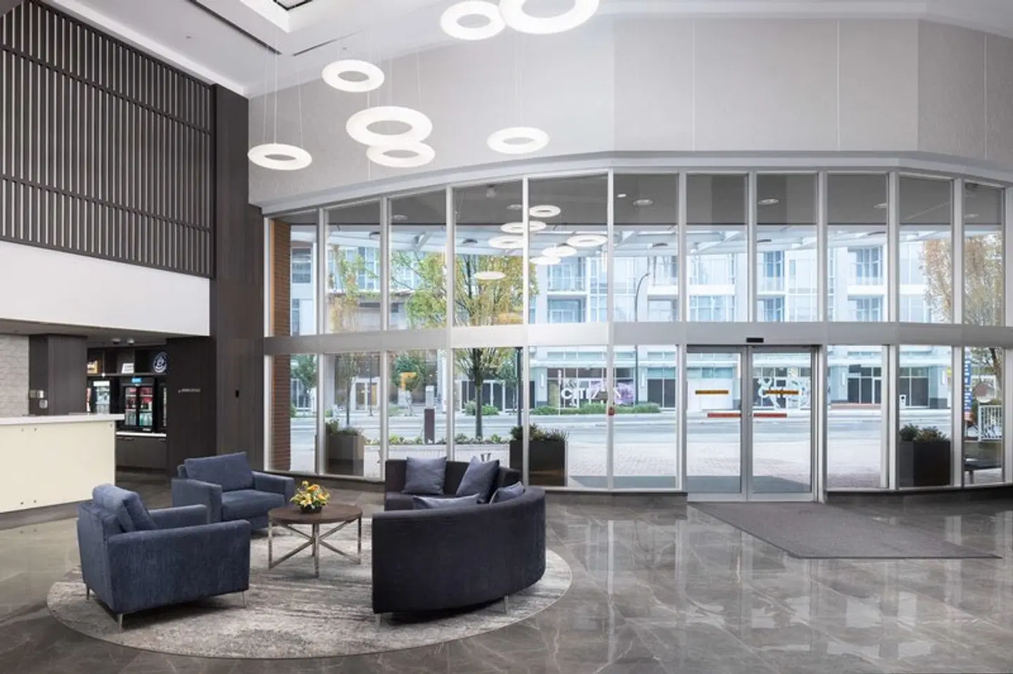 Hilton Vancouver Metrotown LOUNGE_LOBBY