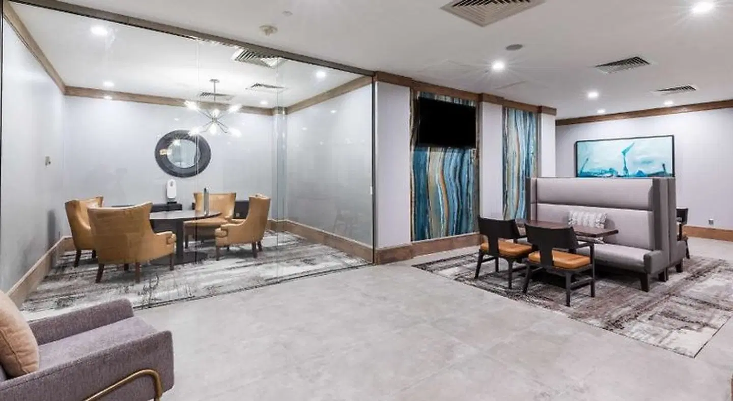 DoubleTree by Hilton Tulsa at Warren Place LOUNGE_LOBBY