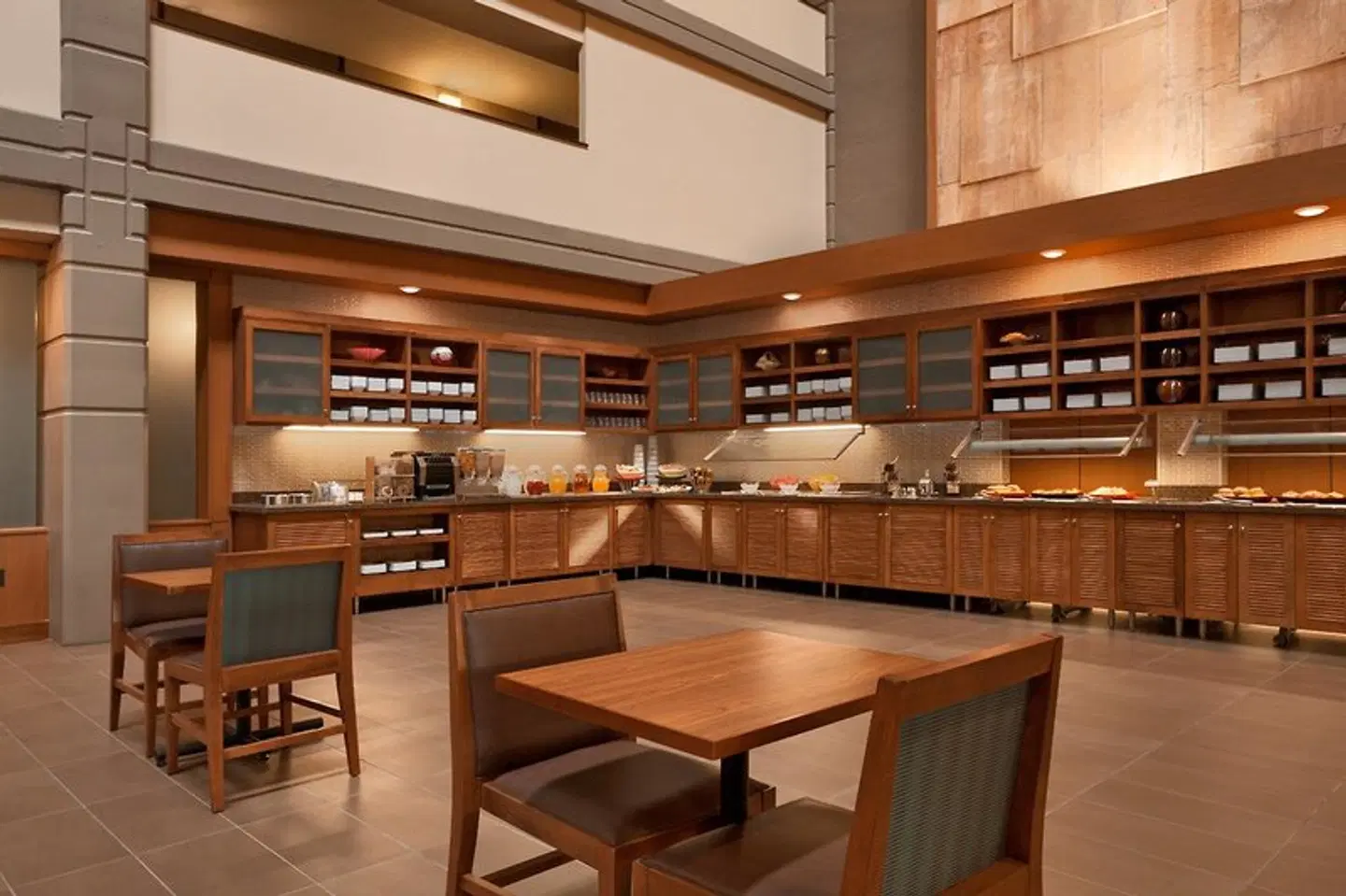 Hyatt Place Minneapolis Downtown Bar