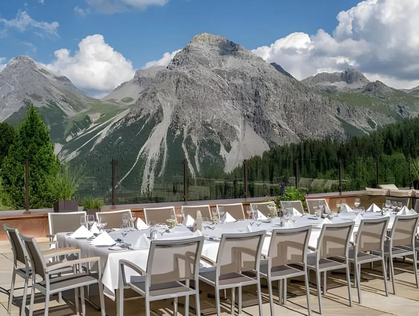 Arosa Kulm Terrasse
