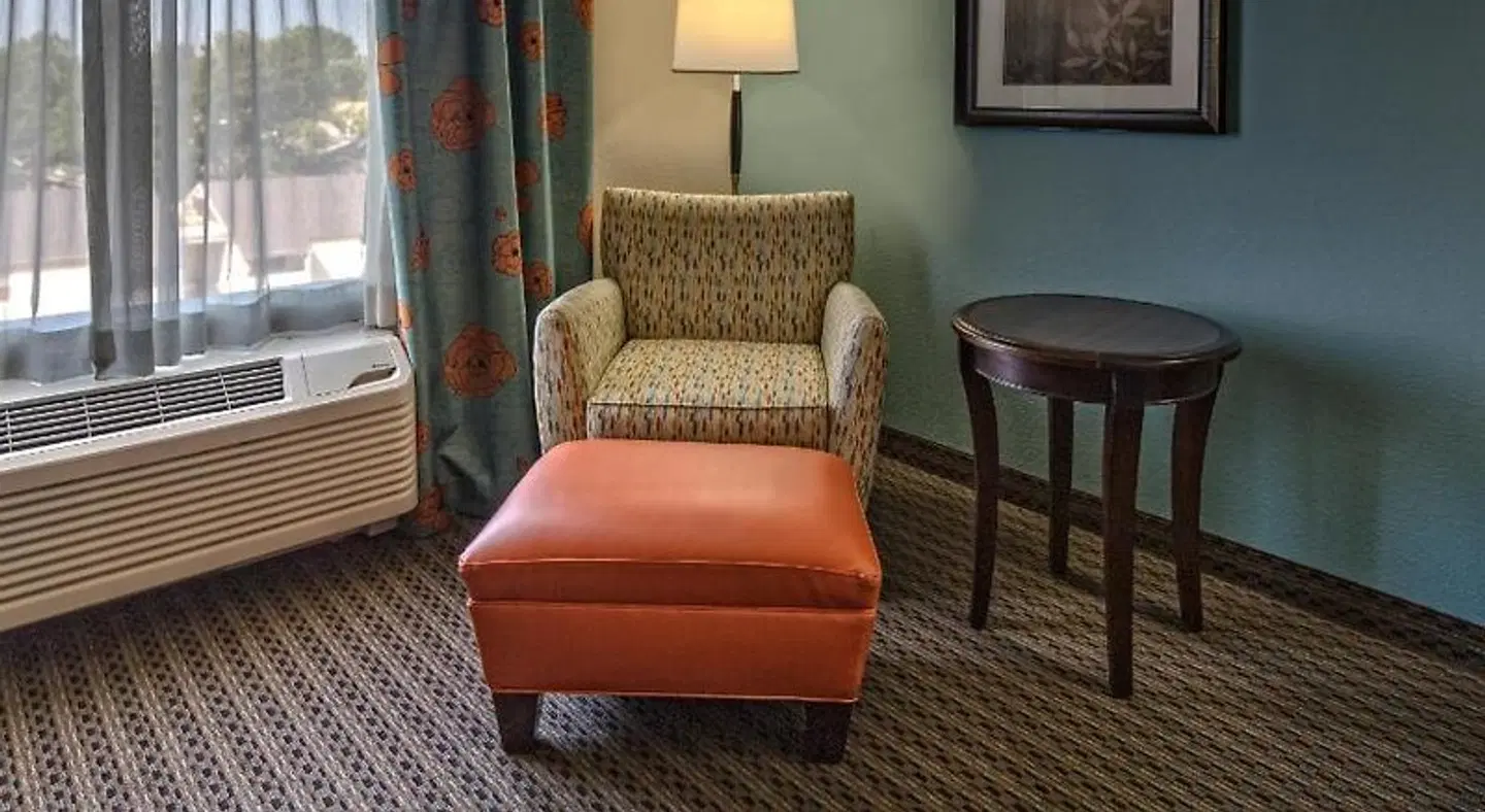 Hilton Garden Inn Tulsa Midtown ROOM_EXAMPLE