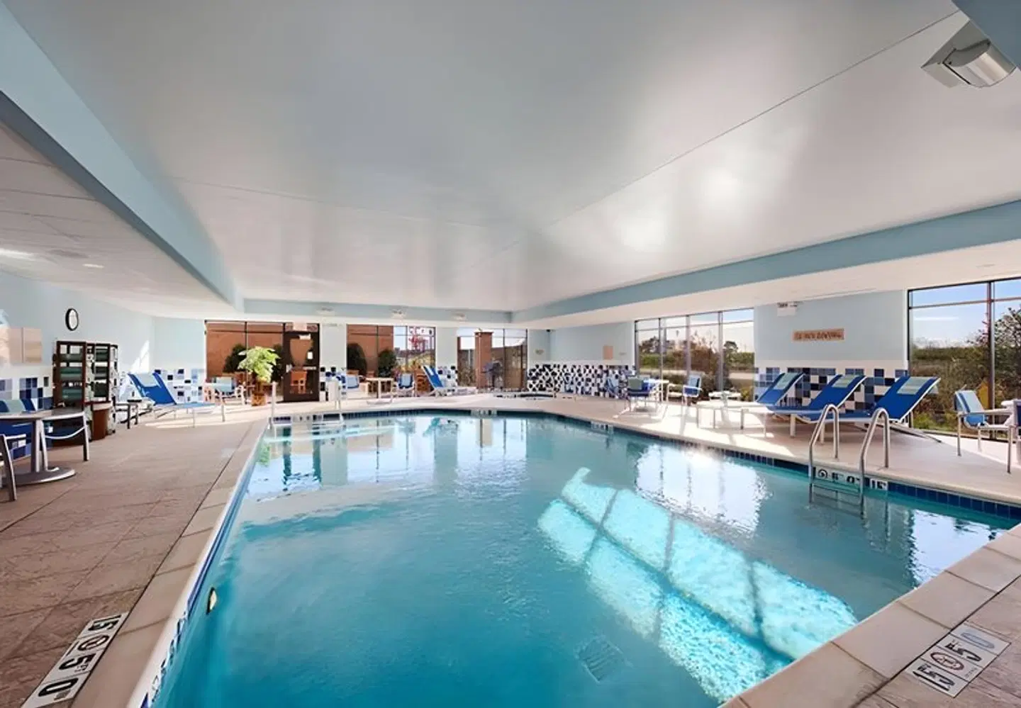 TownePlace Suites by Marriott Joliet South Hallenbad