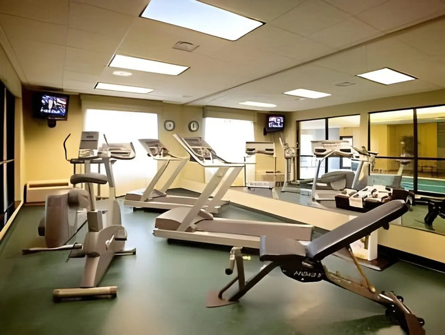 Courtyard by Marriott Hamilton SPORTS_AND_LEISURE