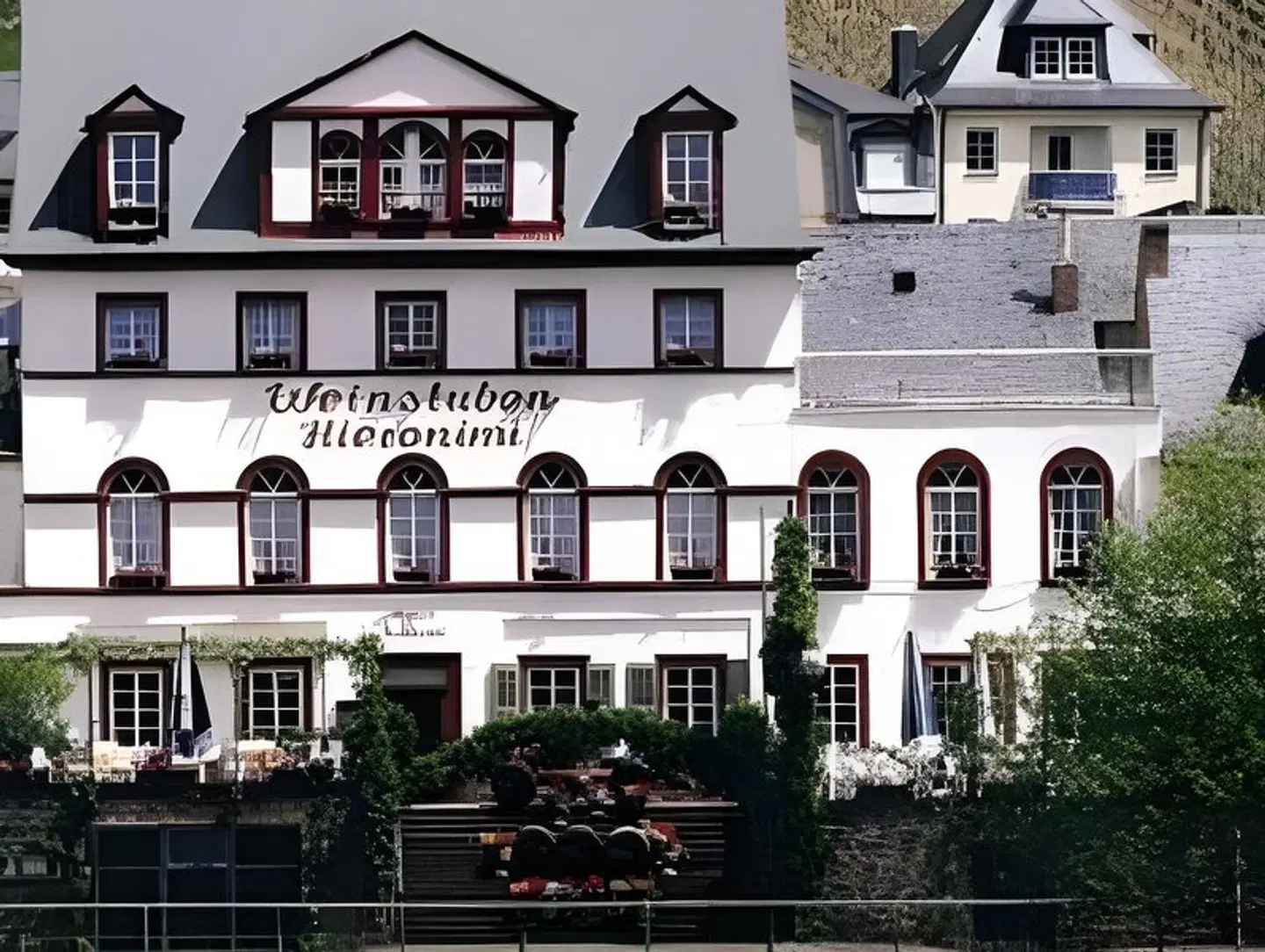 Hieronimi EXTERIOR