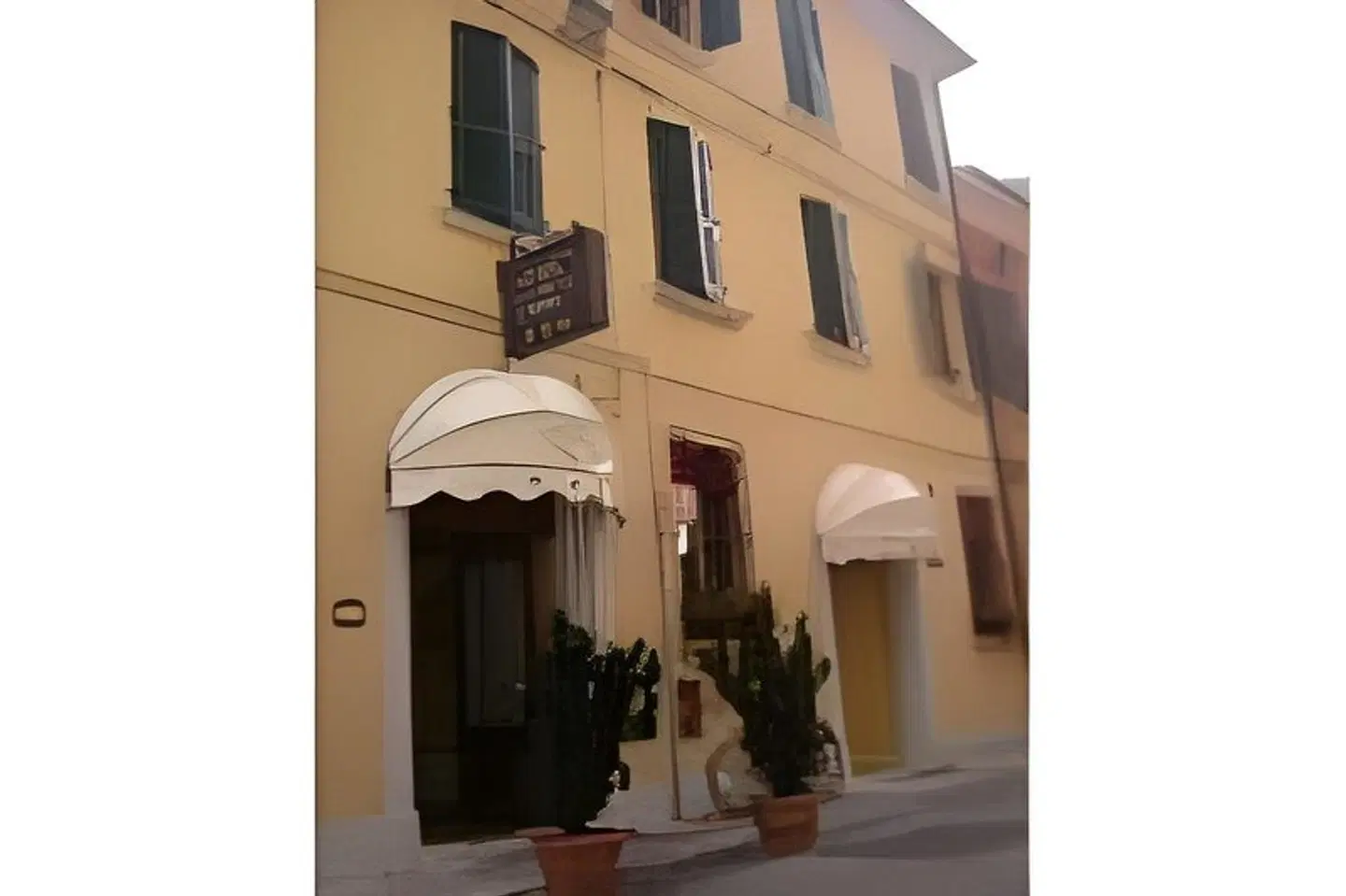 De Prati EXTERIOR