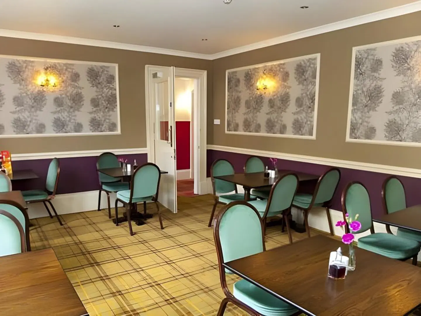 The Waverley Hotel Bar
