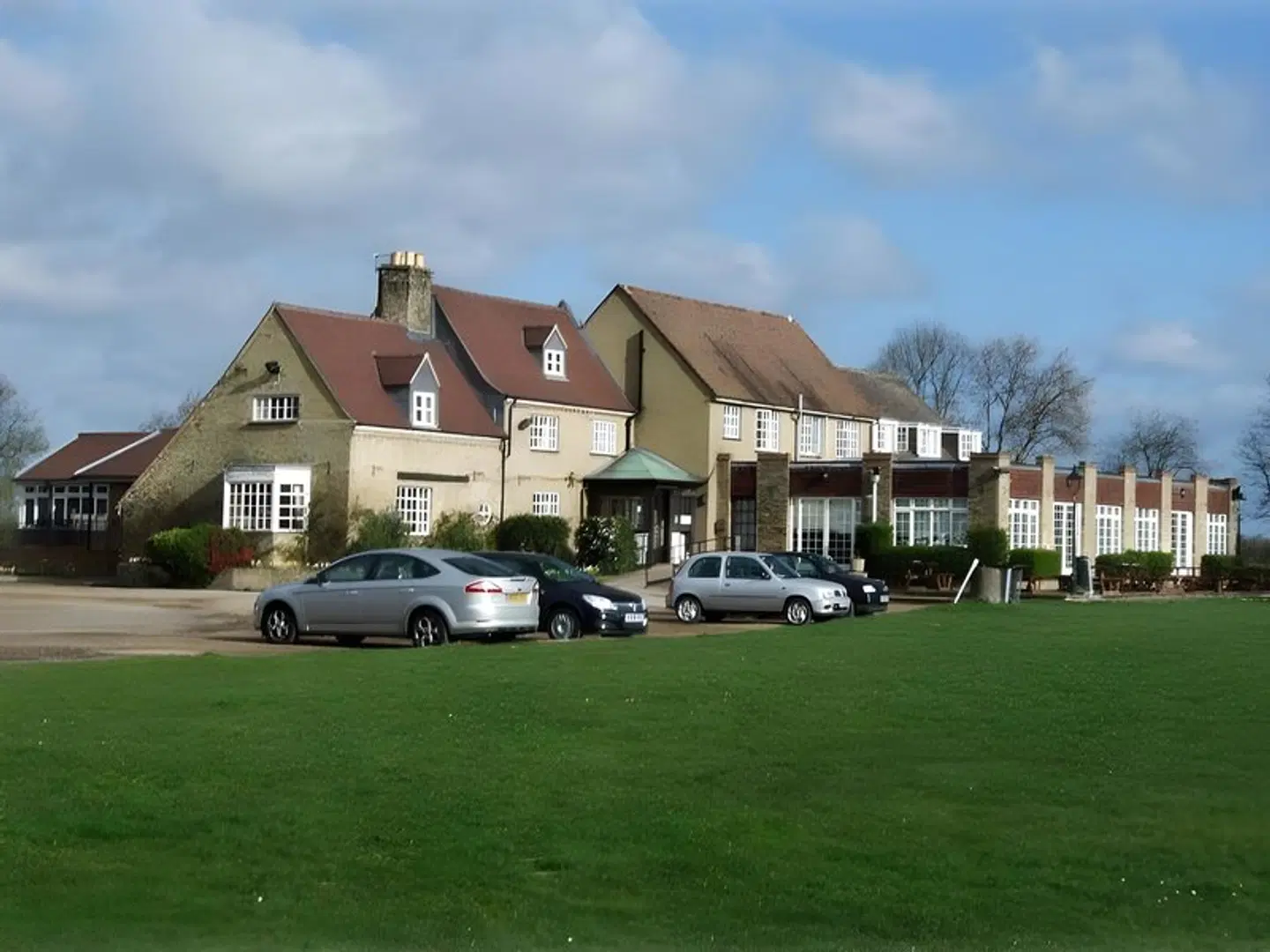 Pike and Eel Hotel and Marina EXTERIOR