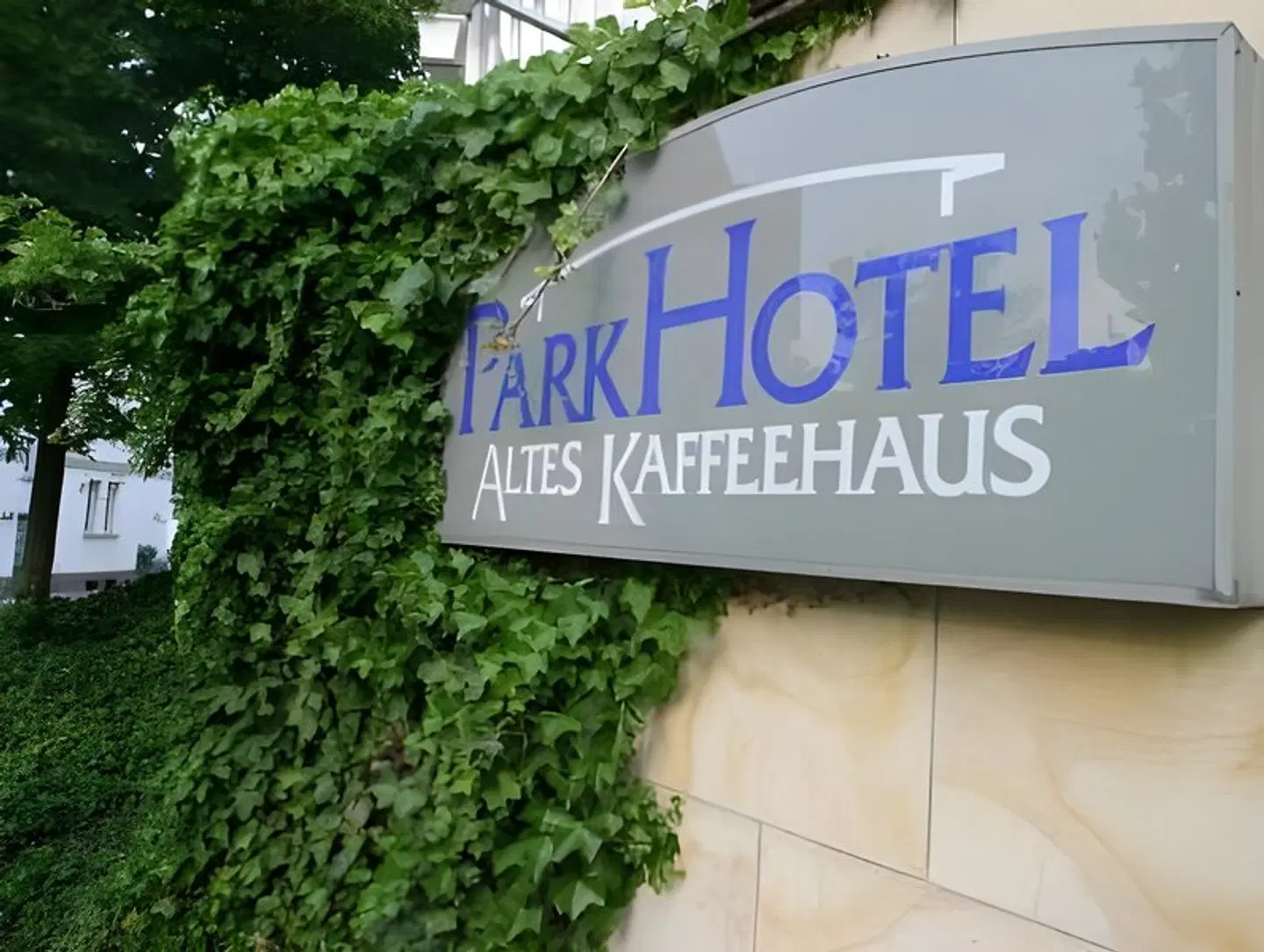 Parkhotel Altes Kaffeehaus EXTERIOR