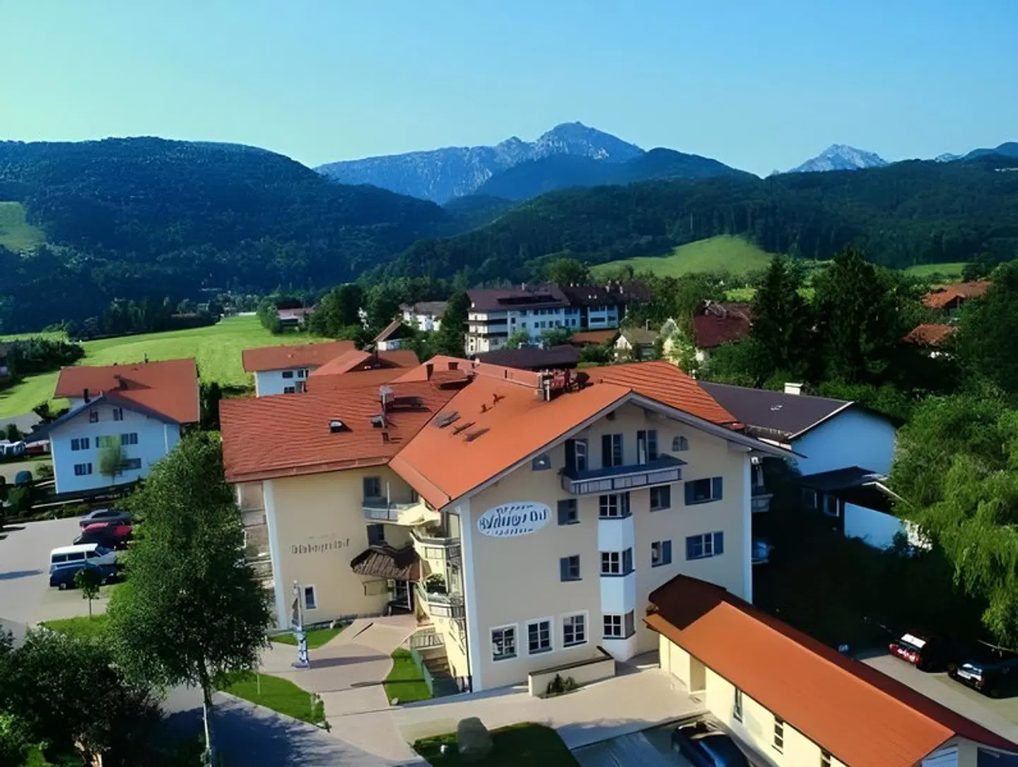 Salzburger Hof EXTERIOR