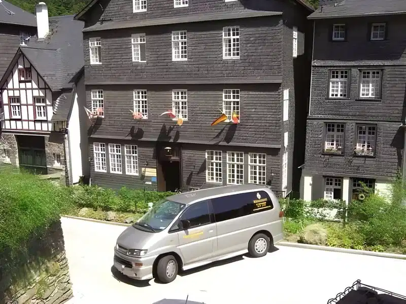 Graf Rolshausen – Hotelfoto
