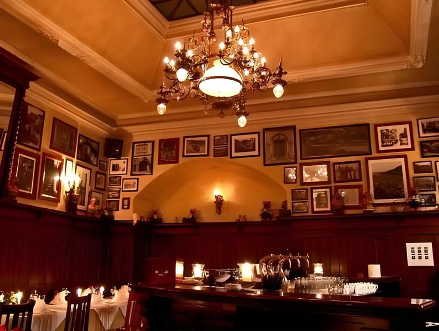 Weißer Bock Bar
