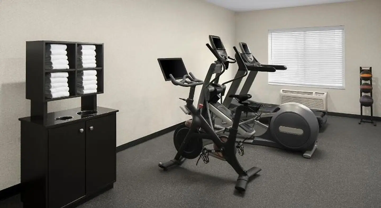 DoubleTree by Hilton North Salem SPORTS_AND_LEISURE