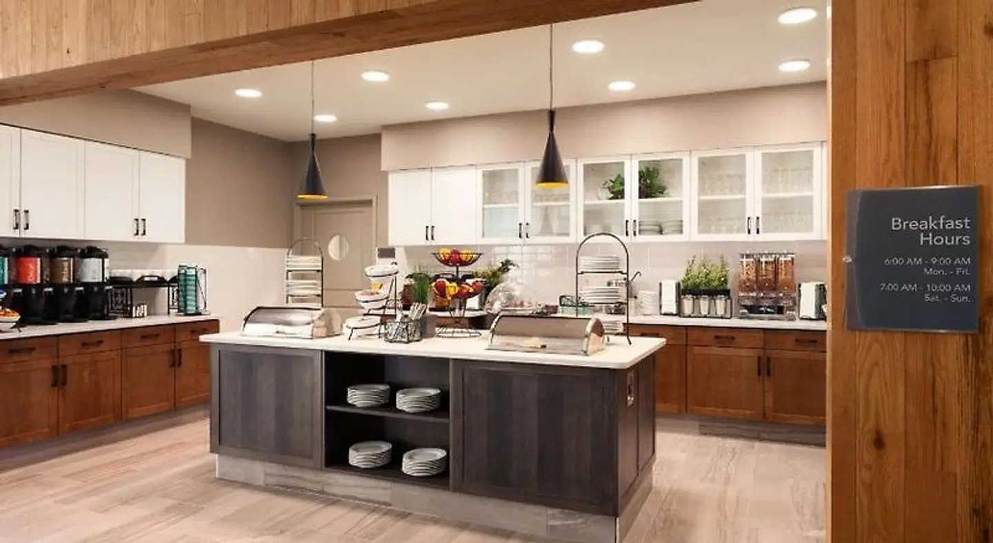 Homewood Suites by Hilton Syracuse - Carrier Circle Restaurant