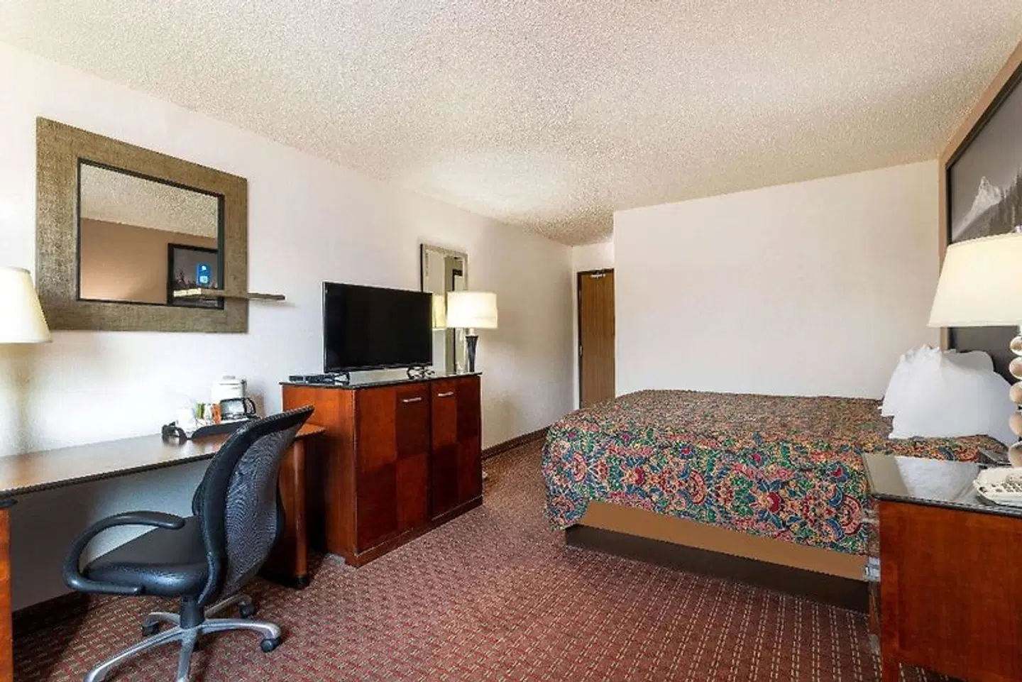 Super 8 by Wyndham Pendleton ROOM_EXAMPLE