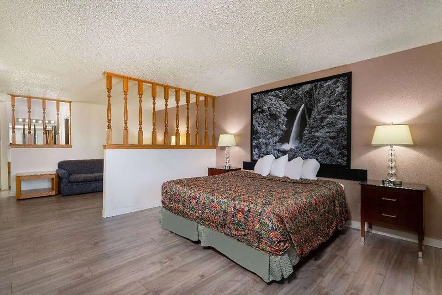 Super 8 by Wyndham Pendleton ROOM_EXAMPLE