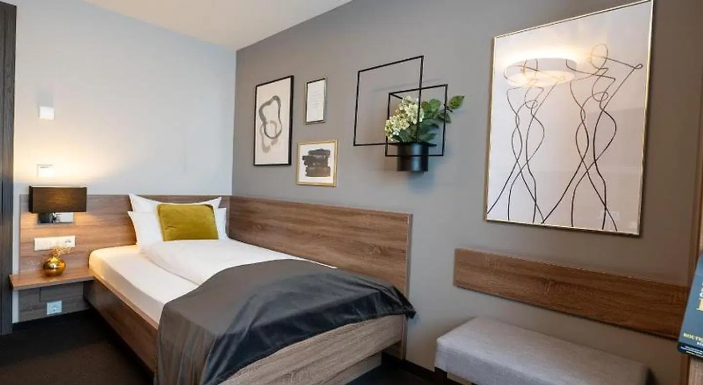 V Boutique Hotel Böblingen ROOM_EXAMPLE