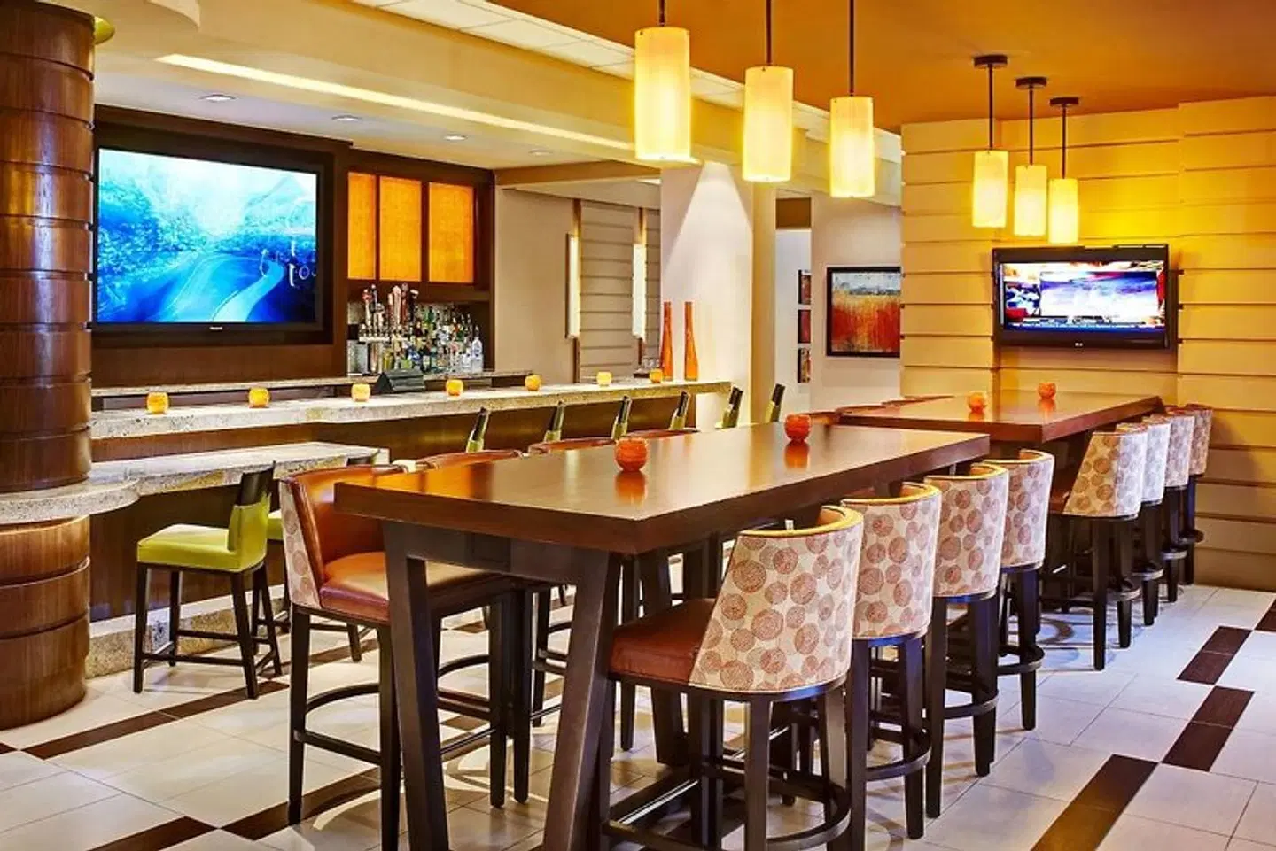 Scottsdale Marriott Suites Old Town Bar