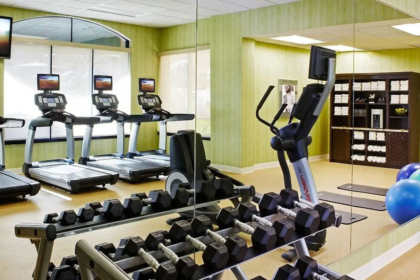 Scottsdale Marriott Suites Old Town SPORTS_AND_LEISURE