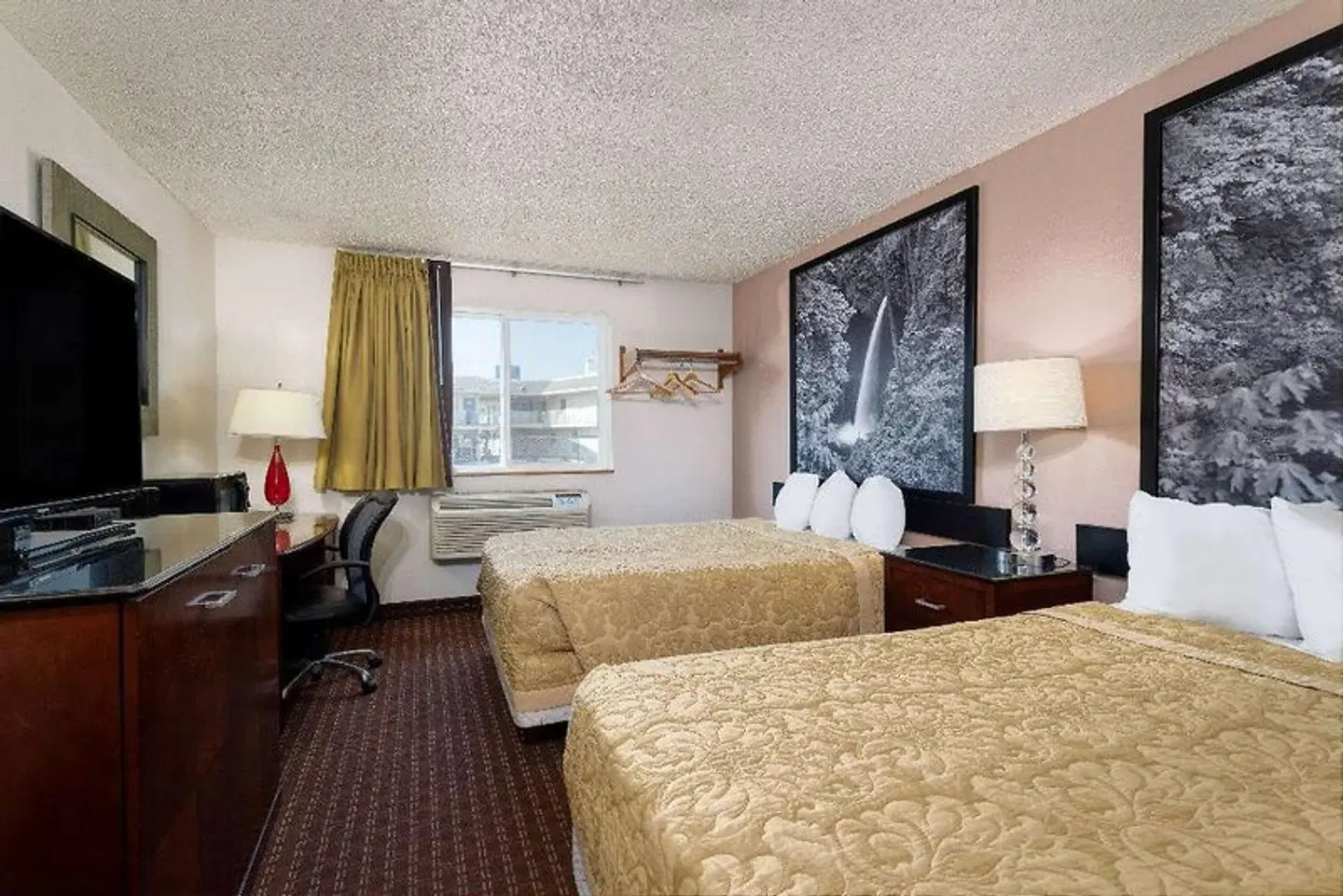Super 8 by Wyndham Pendleton ROOM_EXAMPLE