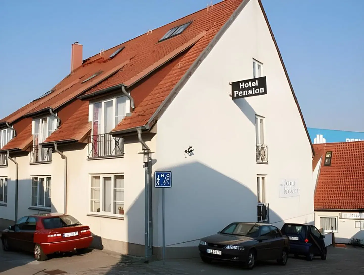 Kirschstein EXTERIOR