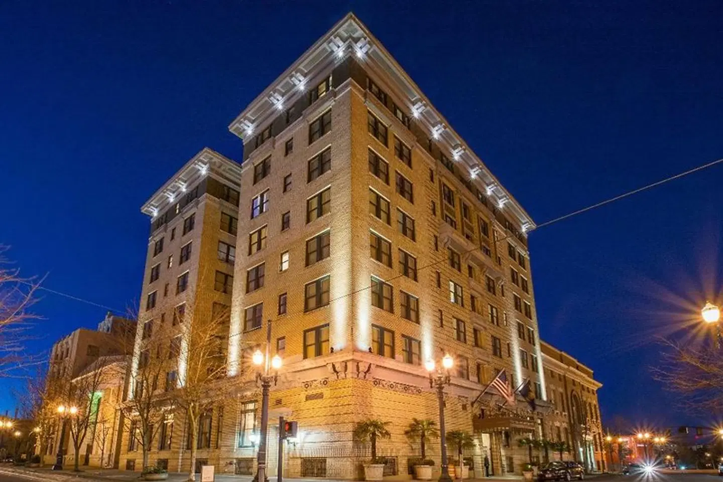 Deluxe, a Provenance Hotel EXTERIOR