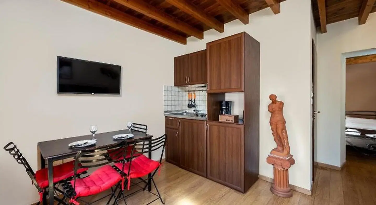 3 Charites Old Town ROOM_EXAMPLE