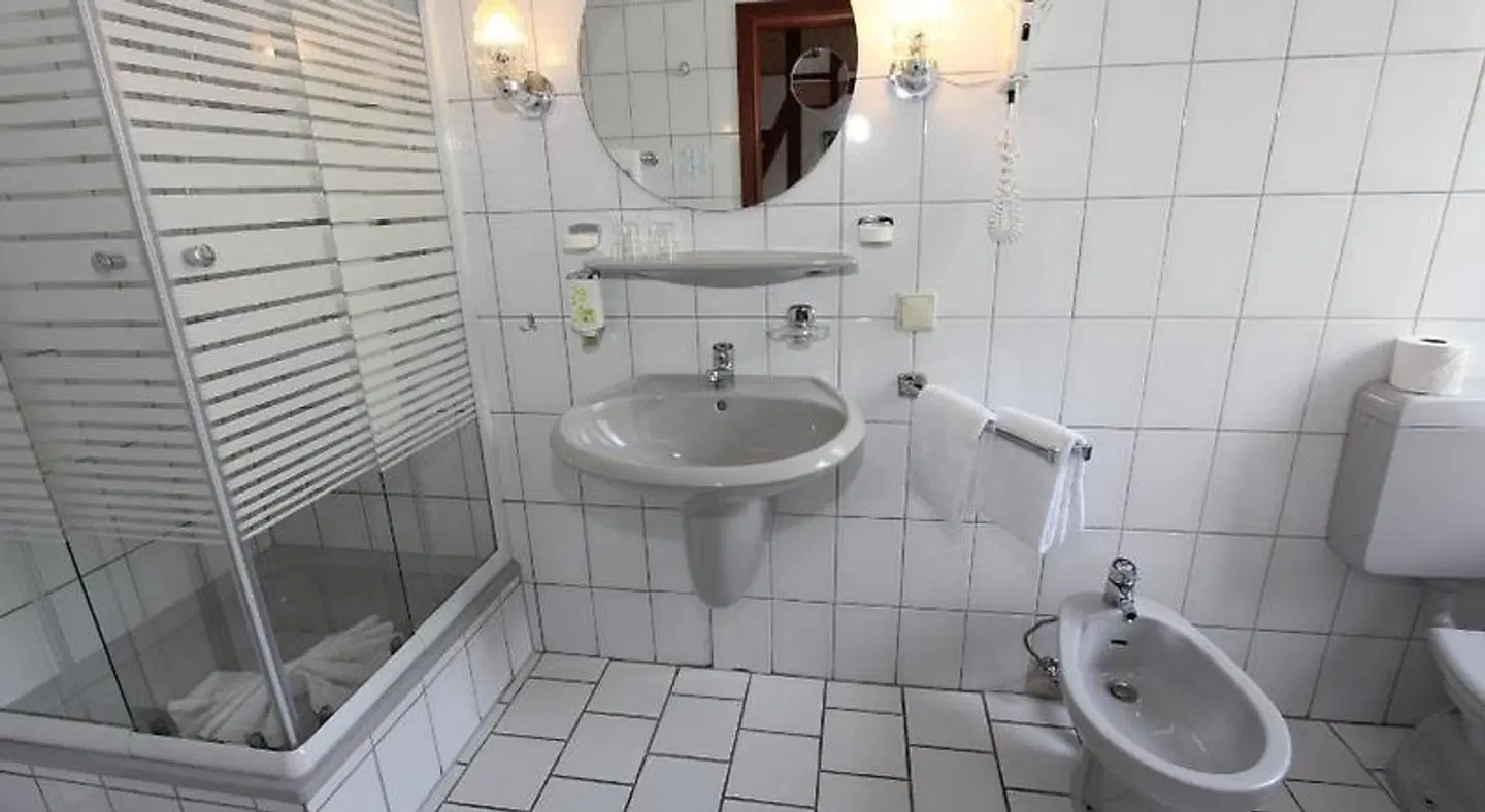 Hotel Glück Auf & Bürgerkeller Badezimmer