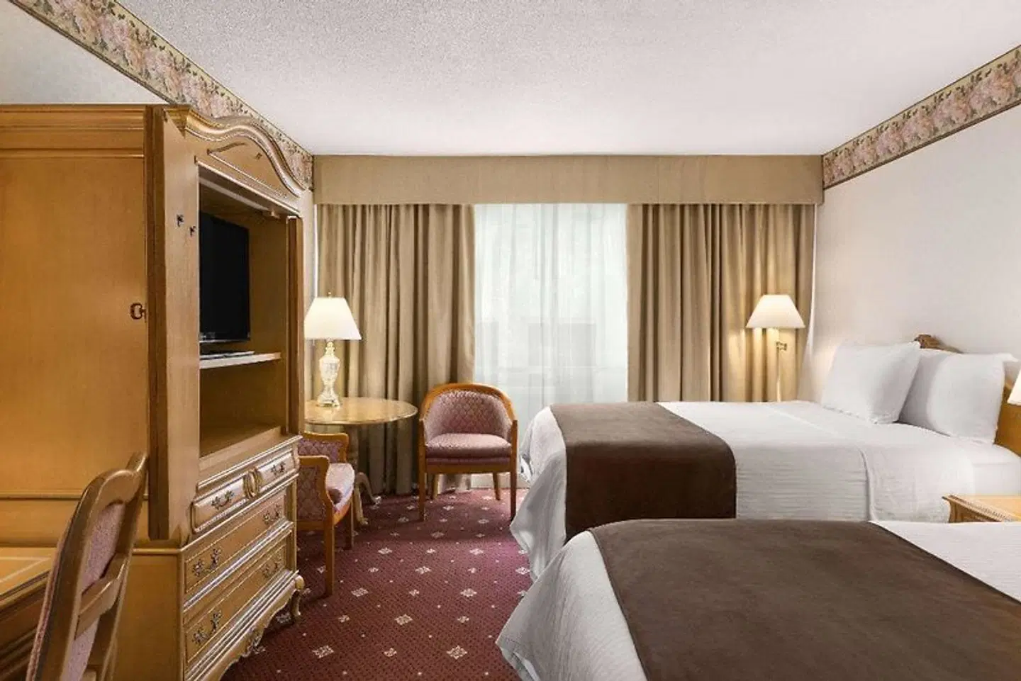 Travelodge by Wyndham Niagara Falls Fallsview ROOM_EXAMPLE