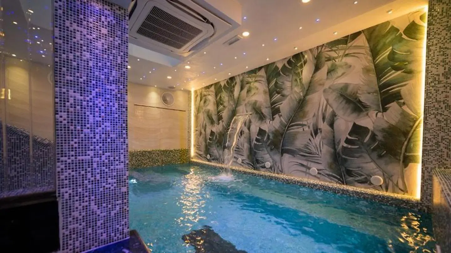 Hotel Center 1 Hallenbad