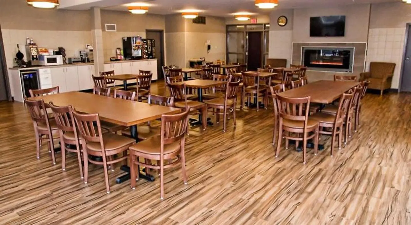 Lakeview Inn & Suites Brandon Restaurant
