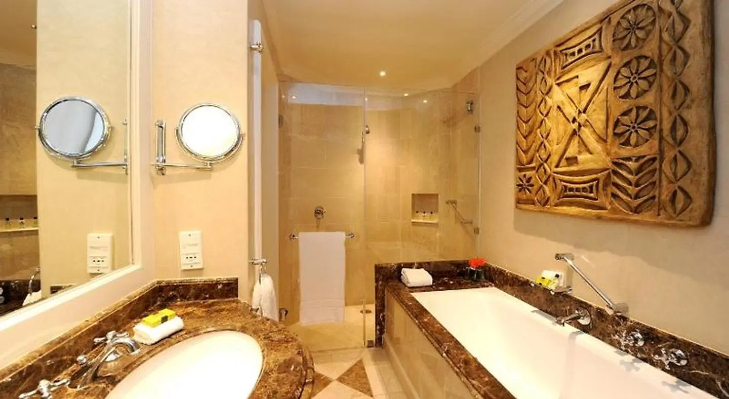 InterContinental O.R. Tambo Badezimmer