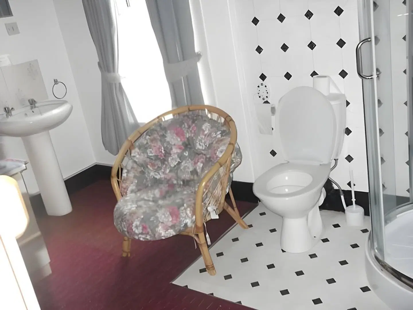 Happy Days Guesthouse Badezimmer