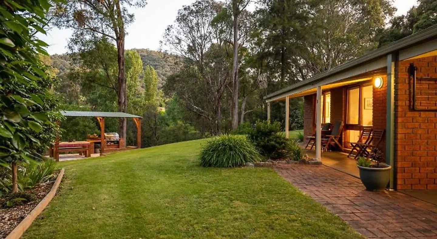 Kiewa Country Cottages Garten