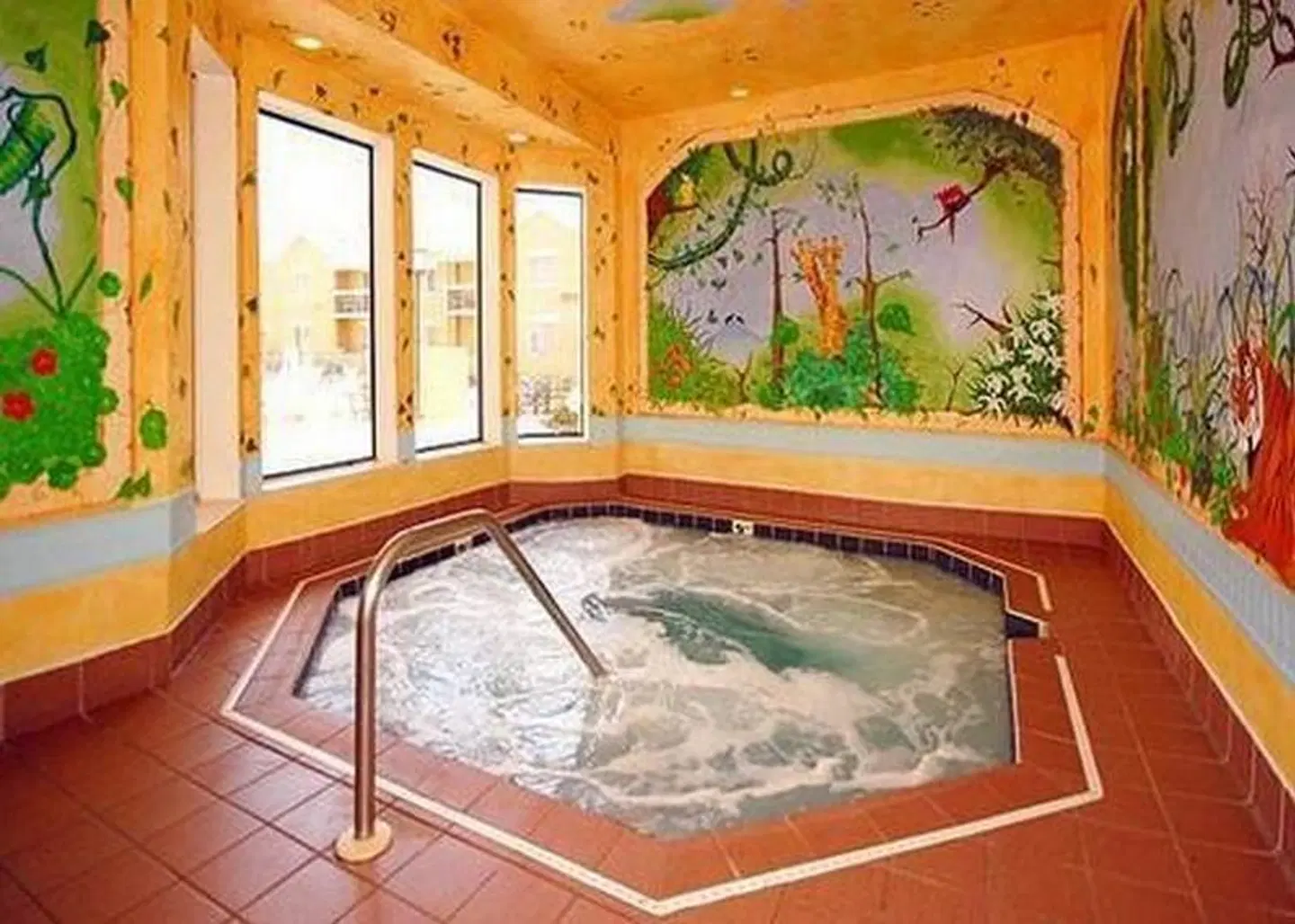 Red Roof PLUS+ & Suites Knoxville West-Cedar Bluff HEALTH_BEAUTY