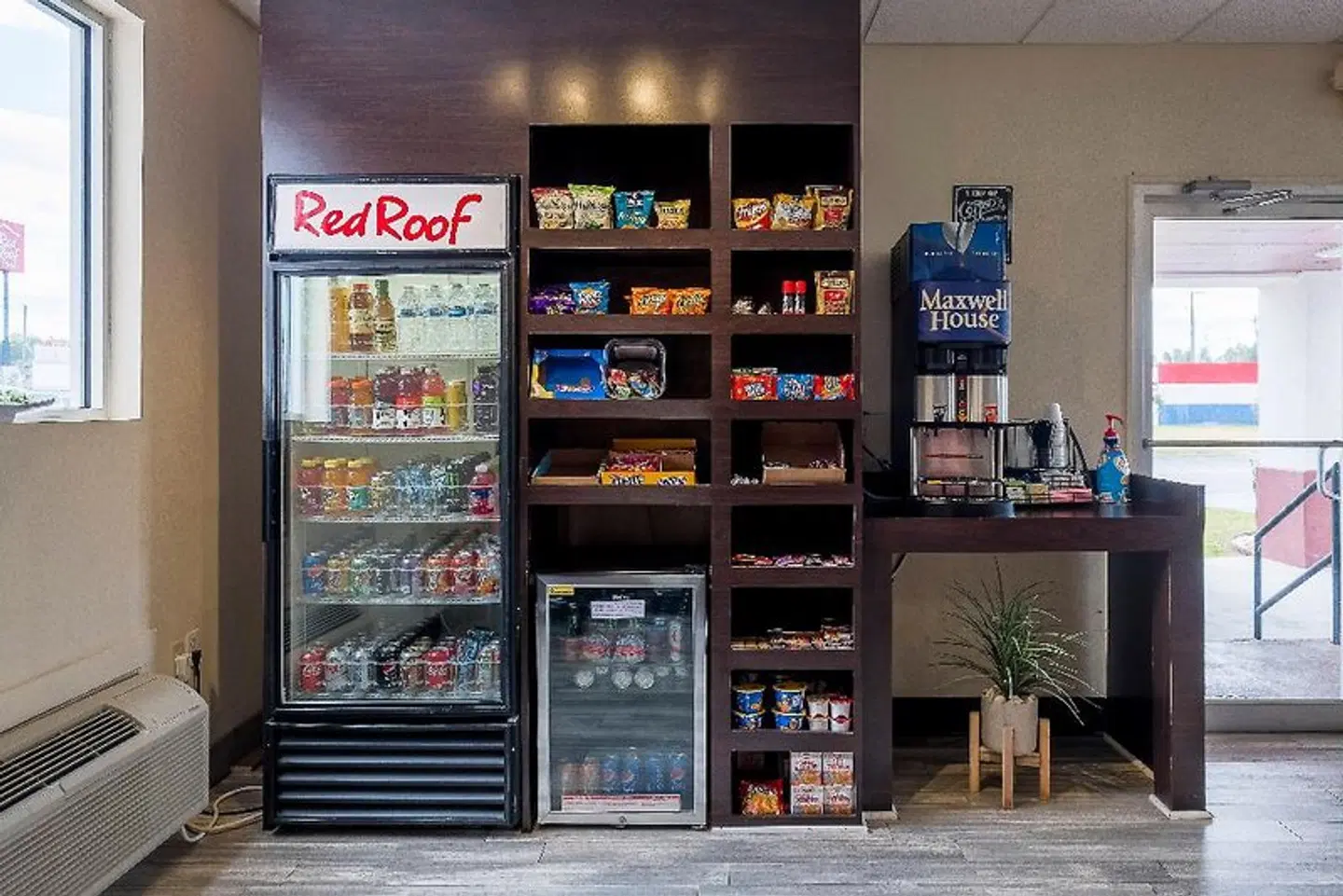 Red Roof Inn Walterboro LOUNGE_LOBBY