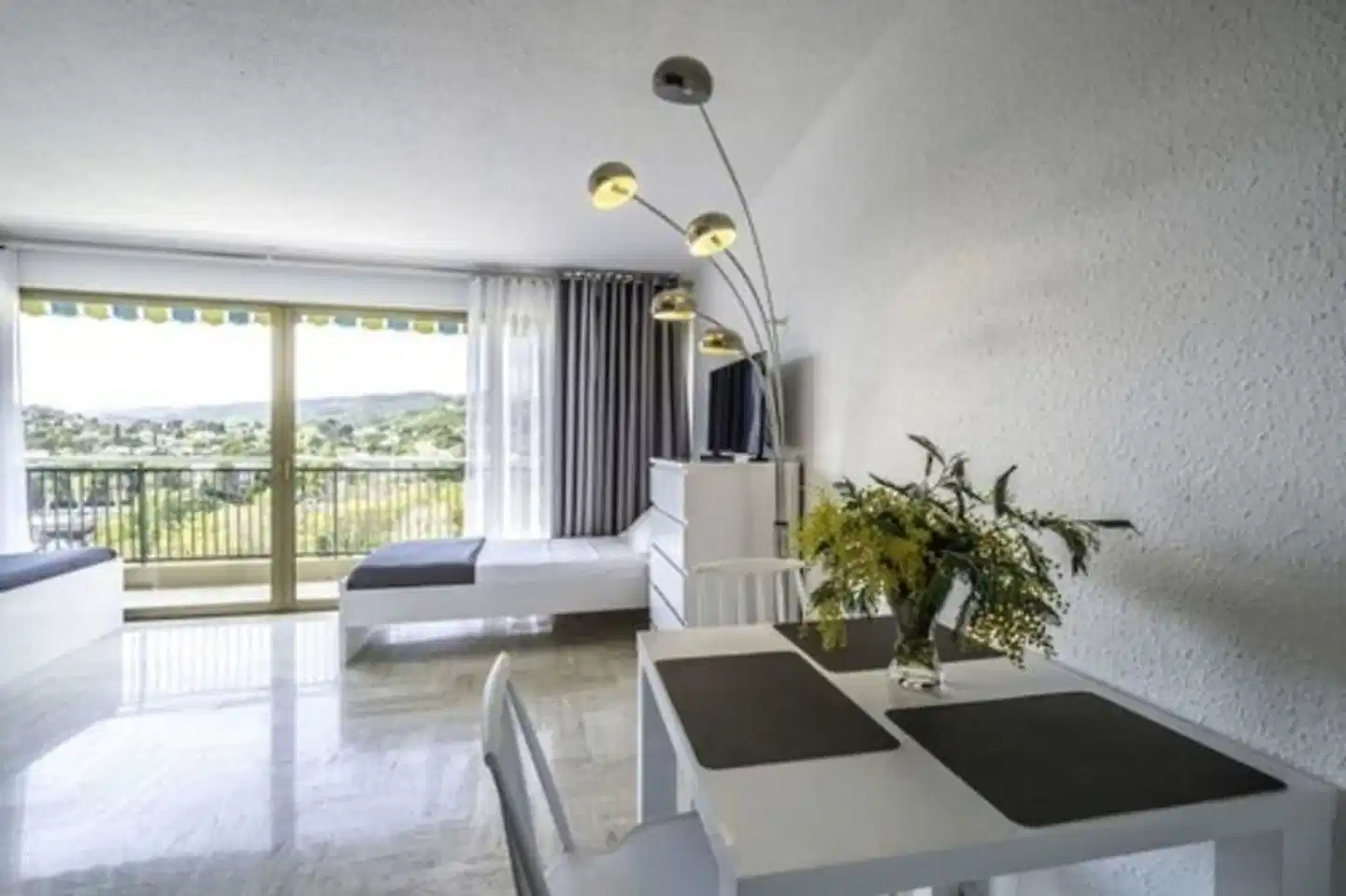 Appart Hotel Mandelieu Wohnbeispiel
