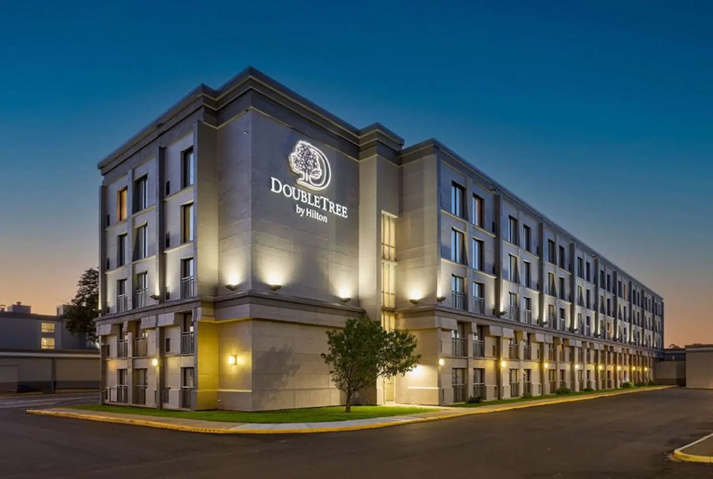 Marriott Minneapolis Airport EXTERIOR