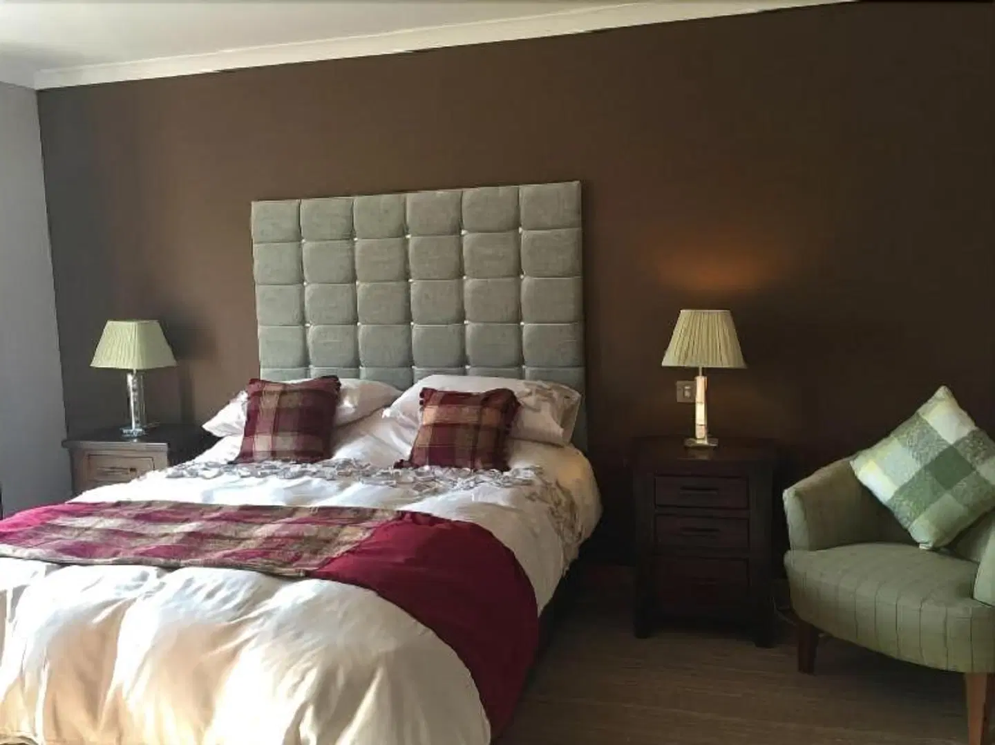 Riverside House ROOM_EXAMPLE