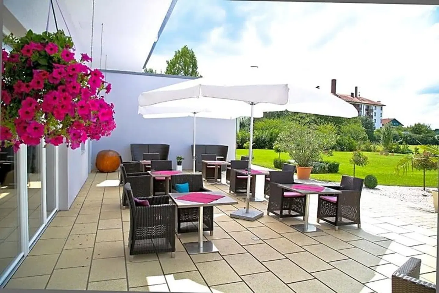 Holzapfel LOUNGE_LOBBY