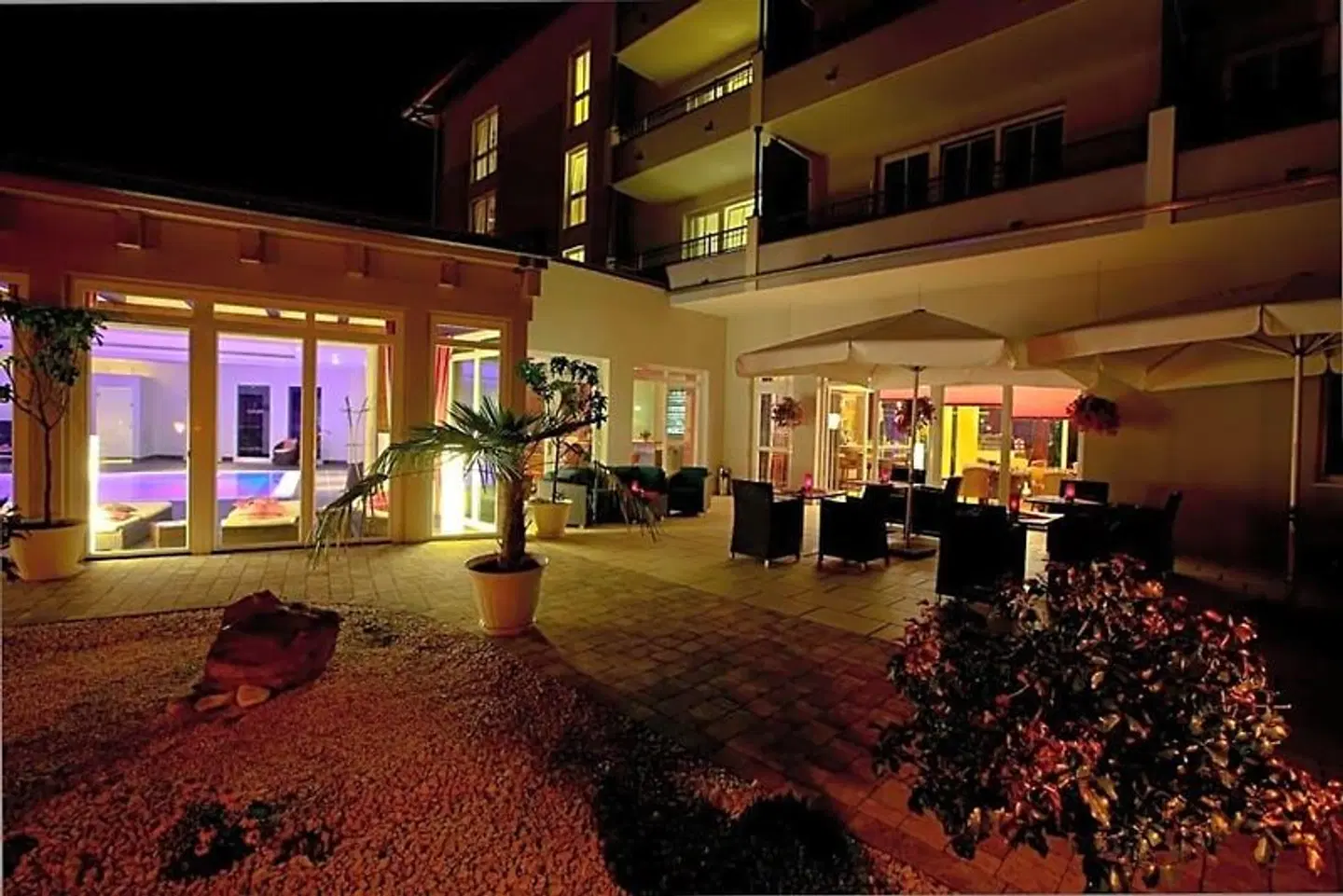 Holzapfel LOUNGE_LOBBY